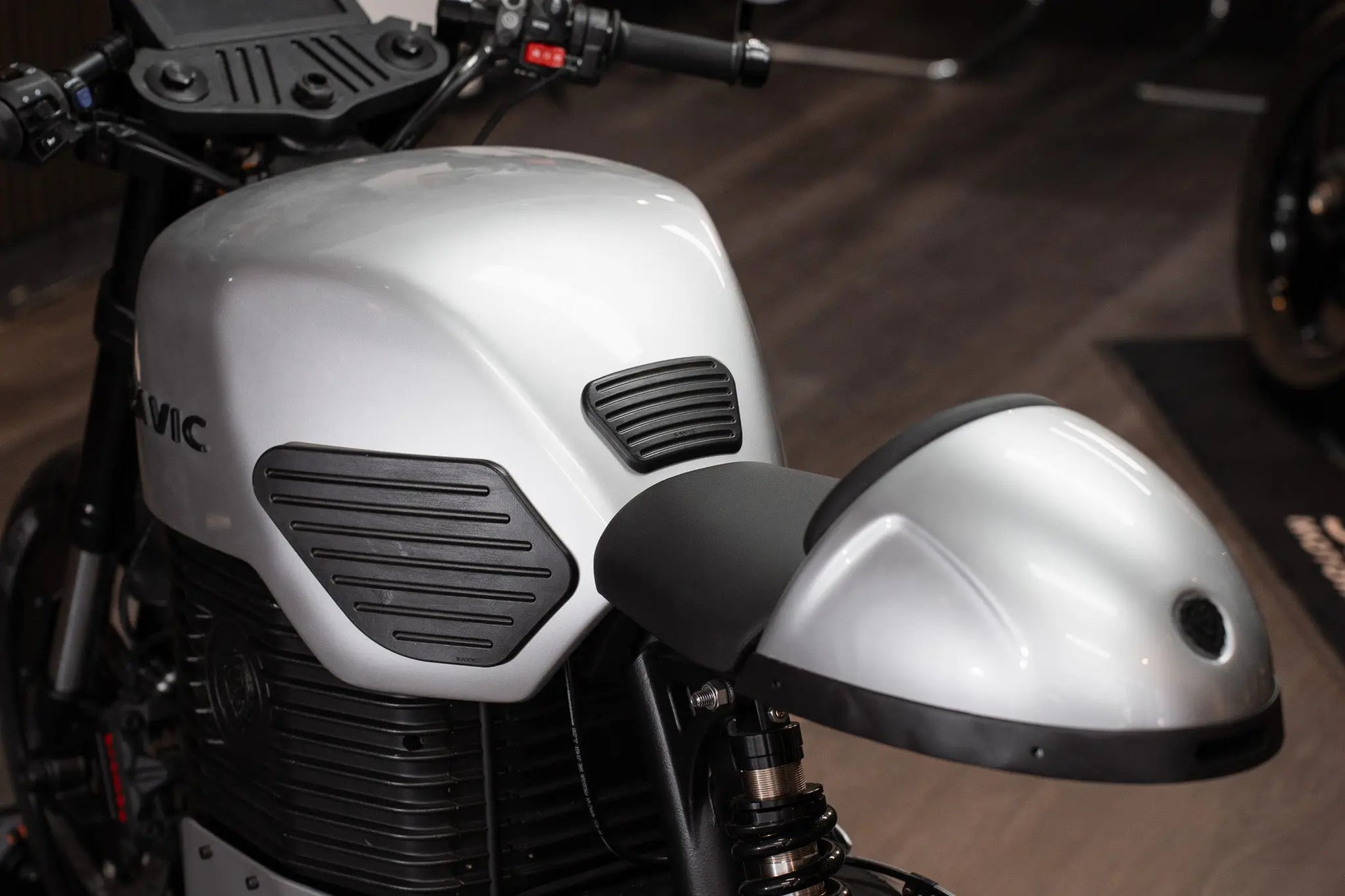 Tank Grip Pads Savic Motorcycles